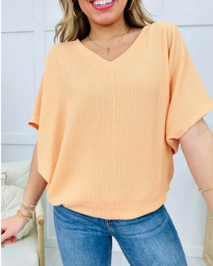 Serilda | Women’s Textured V-Neck Short Sleeve Knit Top