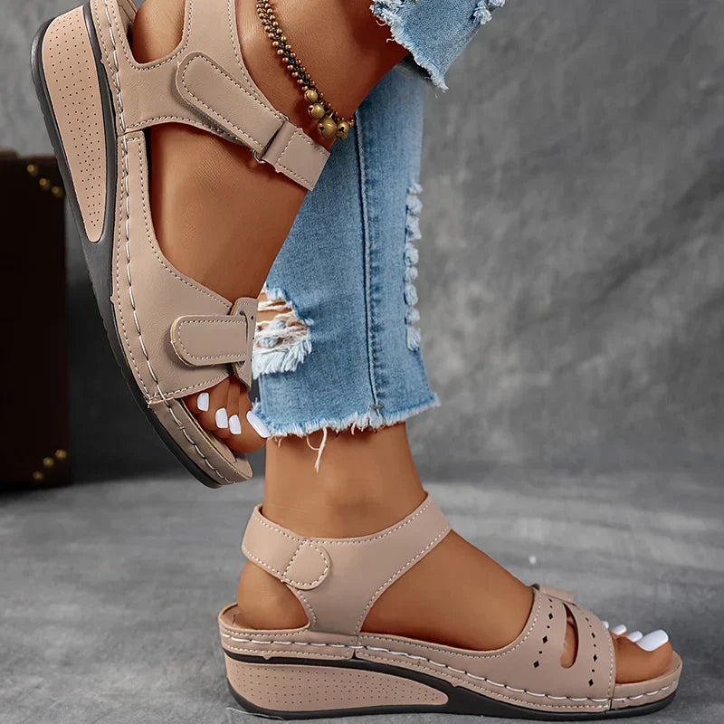 Women’s Open-Toe Sandals – Adjustable Strap Design with Cushioned Sole
