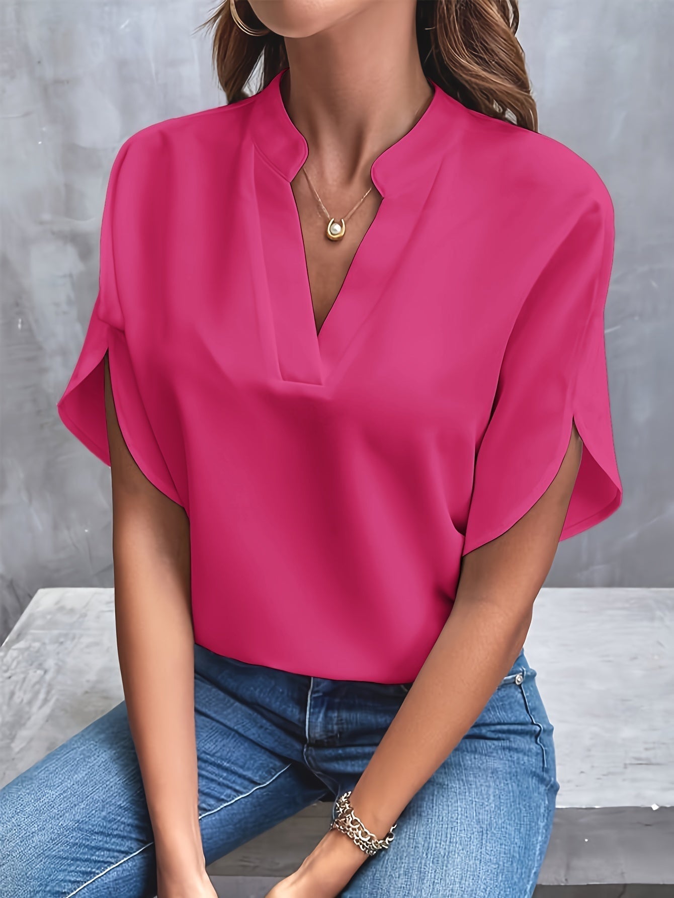 Taylor | Relaxed V-Neck Summer Blouse