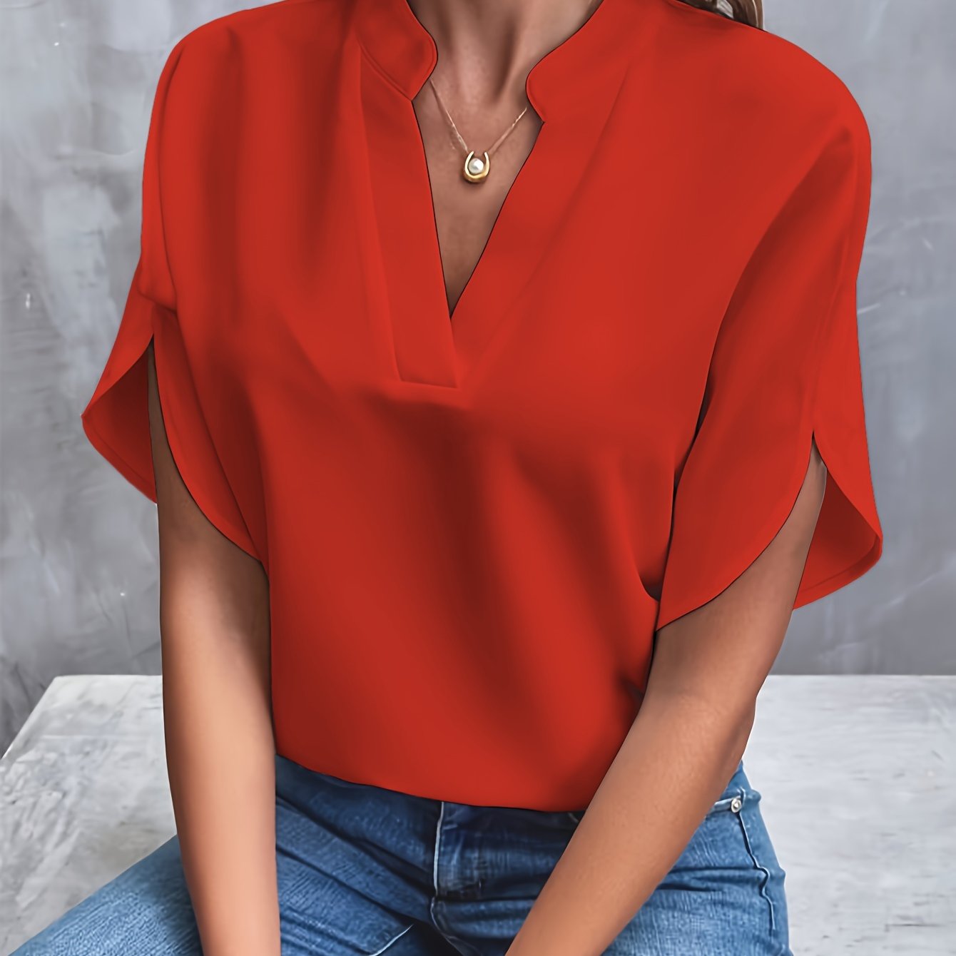 Taylor | Relaxed V-Neck Summer Blouse