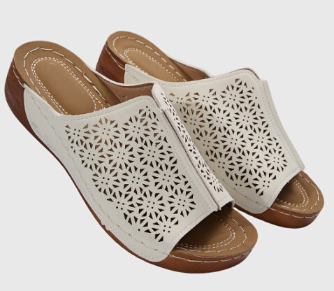 Solvéra |Women's Perforated Orthopedic Slides