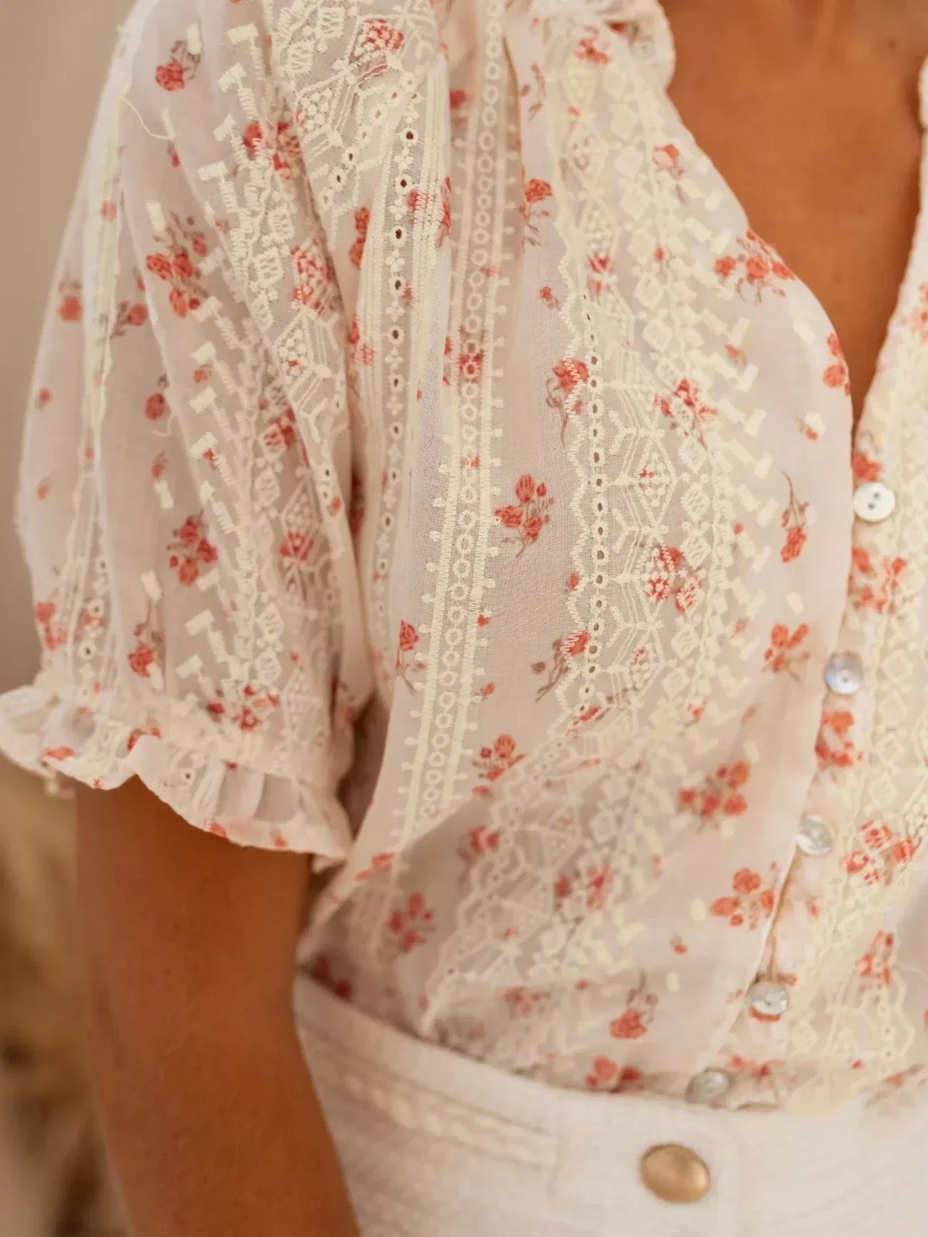 Floral Puff Sleeve Blouse – Lightweight Summer Top for Women