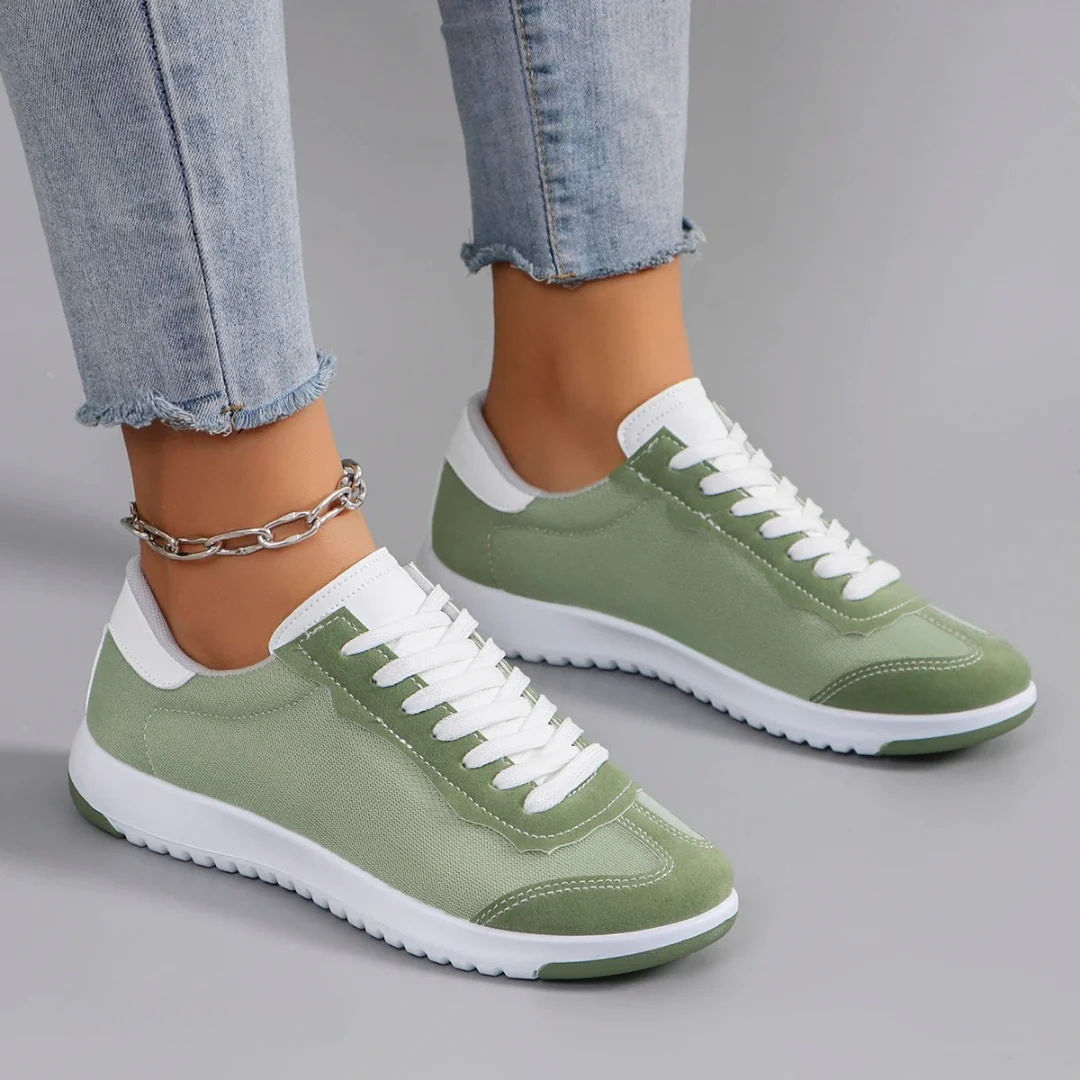 Riley | Women’s Retro Lace-Up Comfort Sneakers